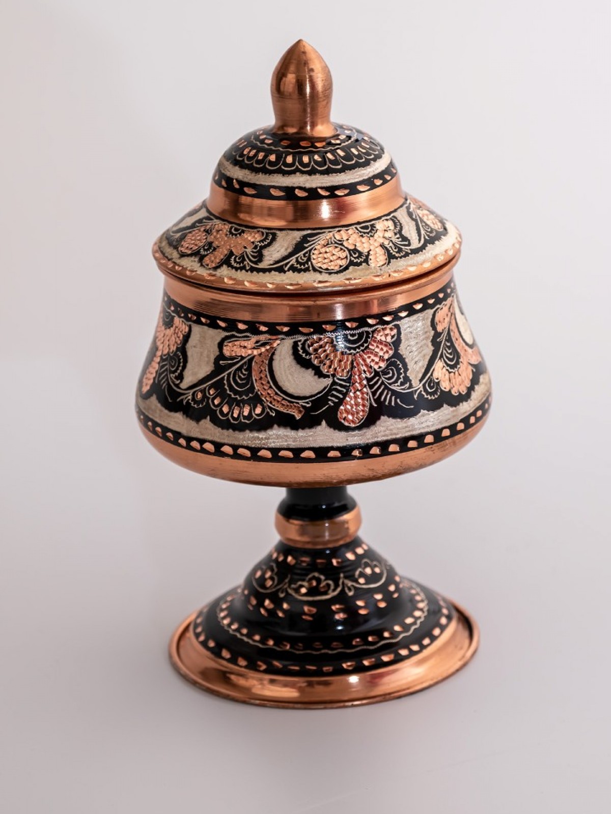 BAKIR İŞLEMELİ ŞEKERLİK 04