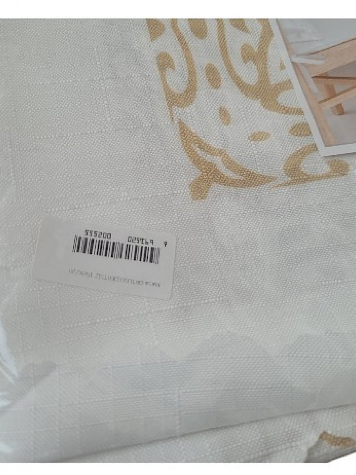 MASALSI DERTSİZ MASA ÖRTÜSÜ 02