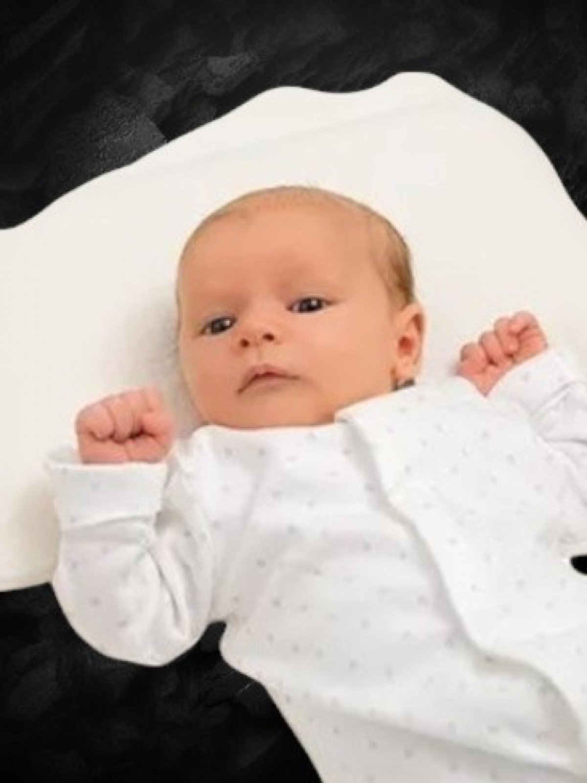 MASALSI MİKROFİBER BEBEK YASTIĞI