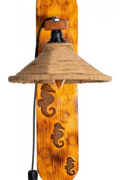 MASALSI AHŞAP APLİK ( DENİZ ATI ROLYEFLİ)